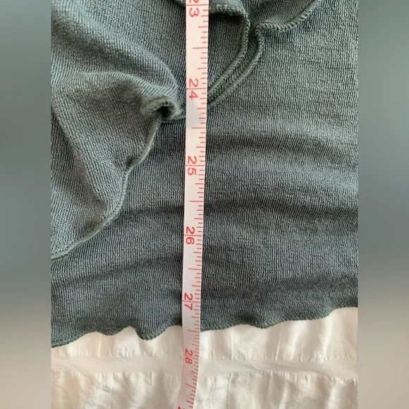 POL V-Neck Ruffle Top in Teal - Picture 9 of 16